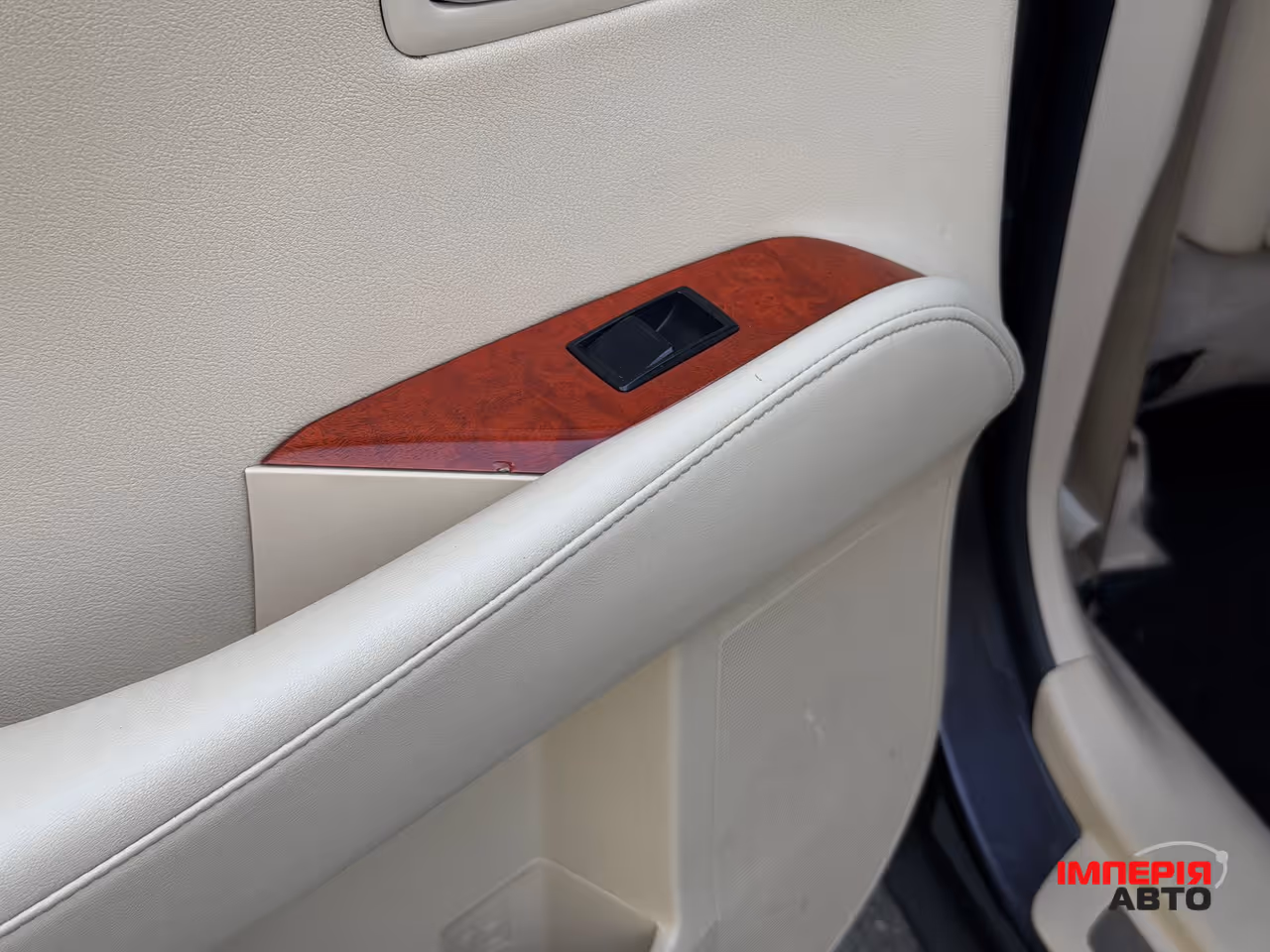 Lexus RX - фото 58