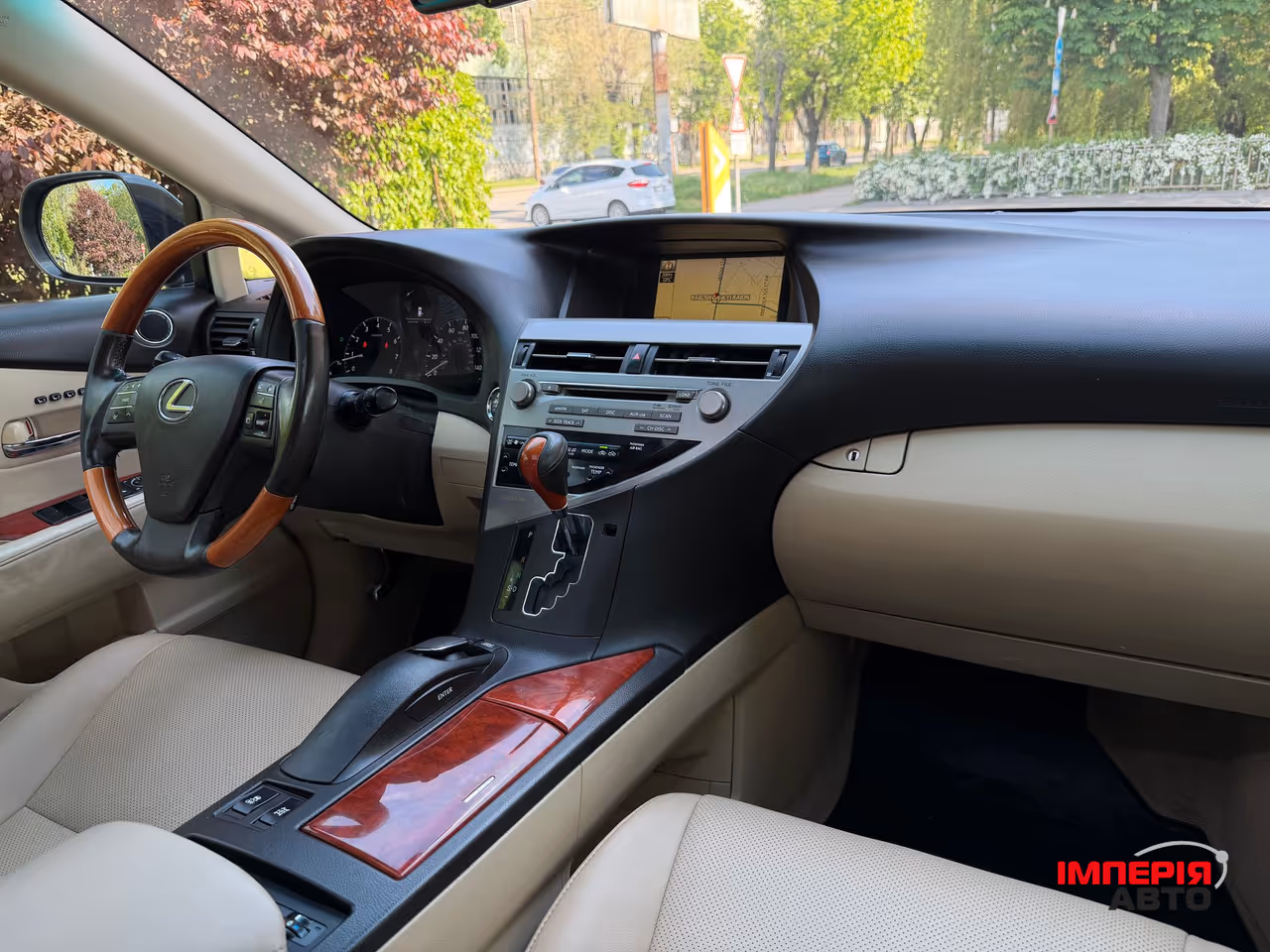Lexus RX - фото 13