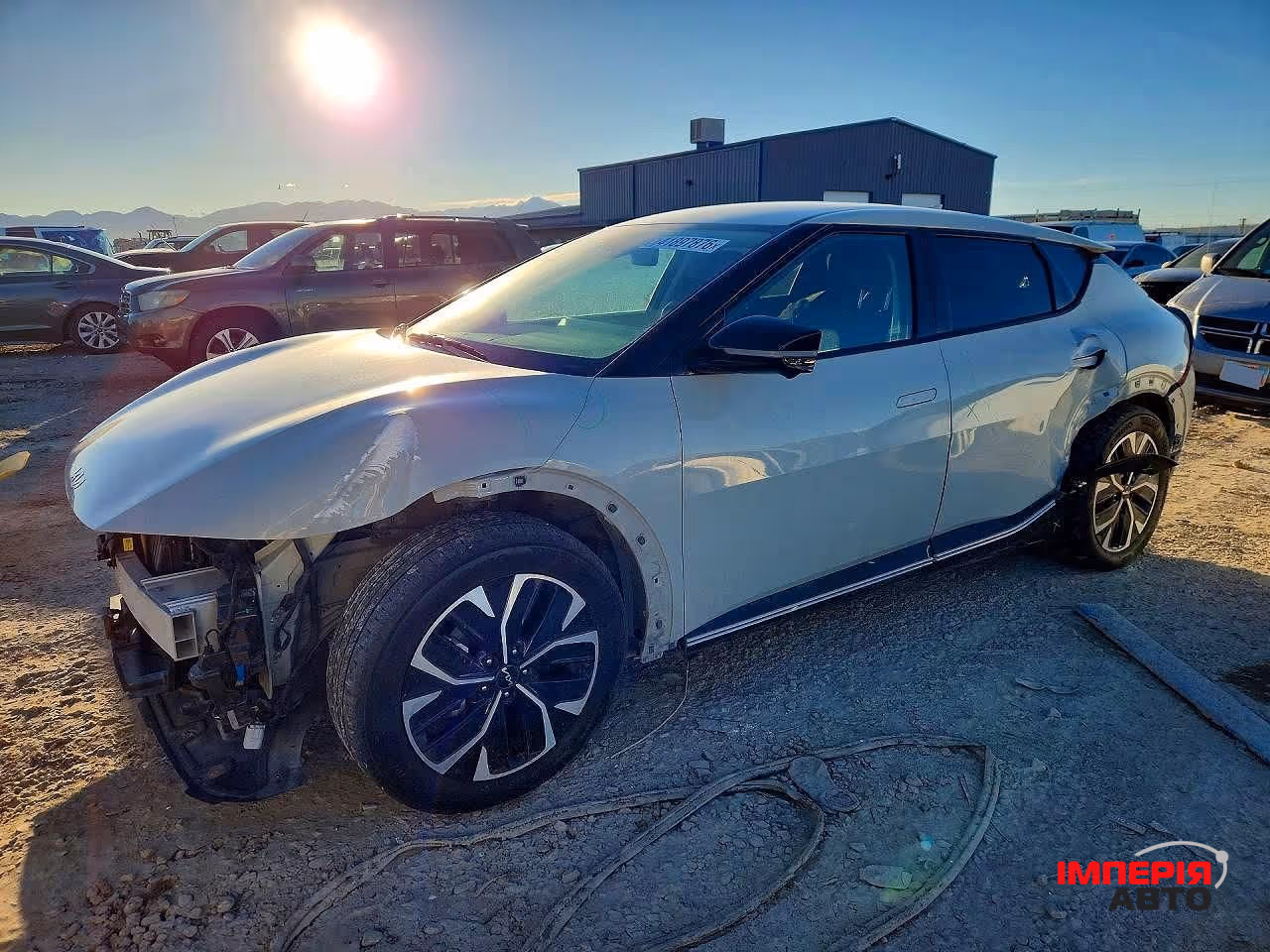 Kia EV6 - фото 1