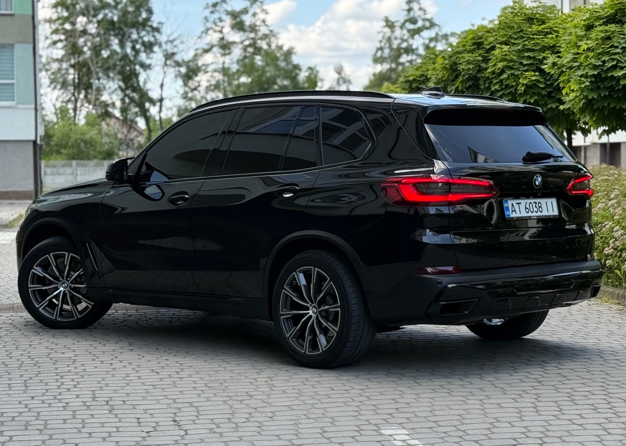 BMW X5 - фото 10