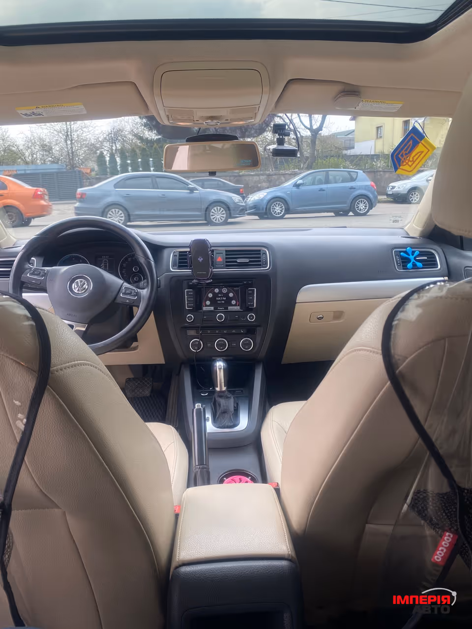 Volkswagen Jetta - фото 8