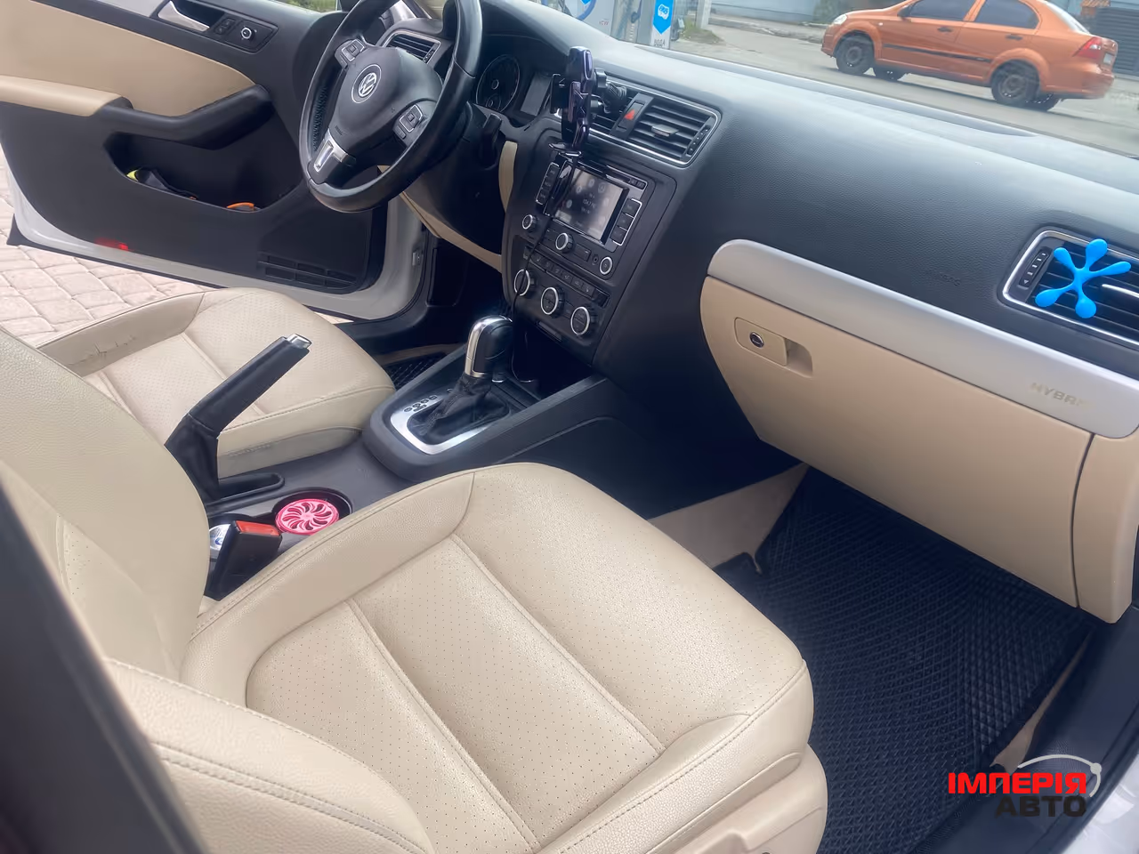 Volkswagen Jetta - фото 12