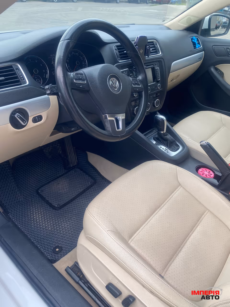 Volkswagen Jetta - фото 9