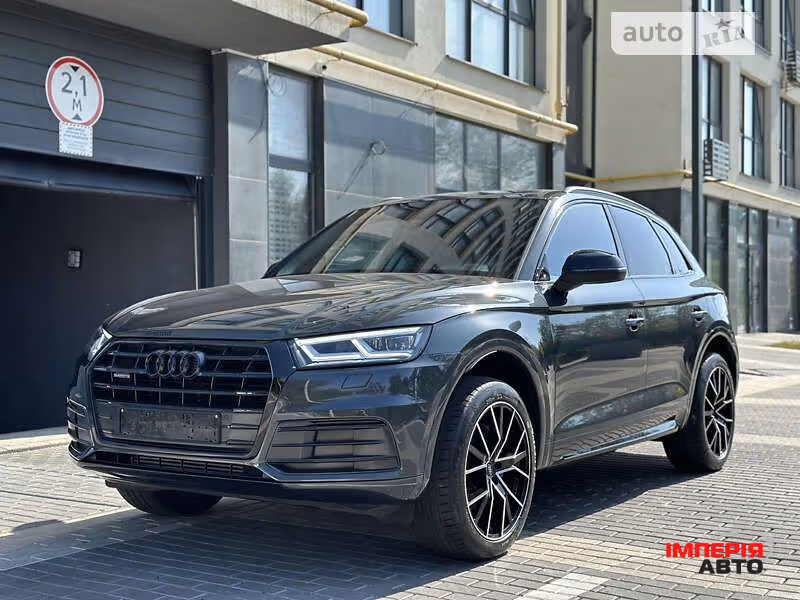 Audi Q5 - фото 14