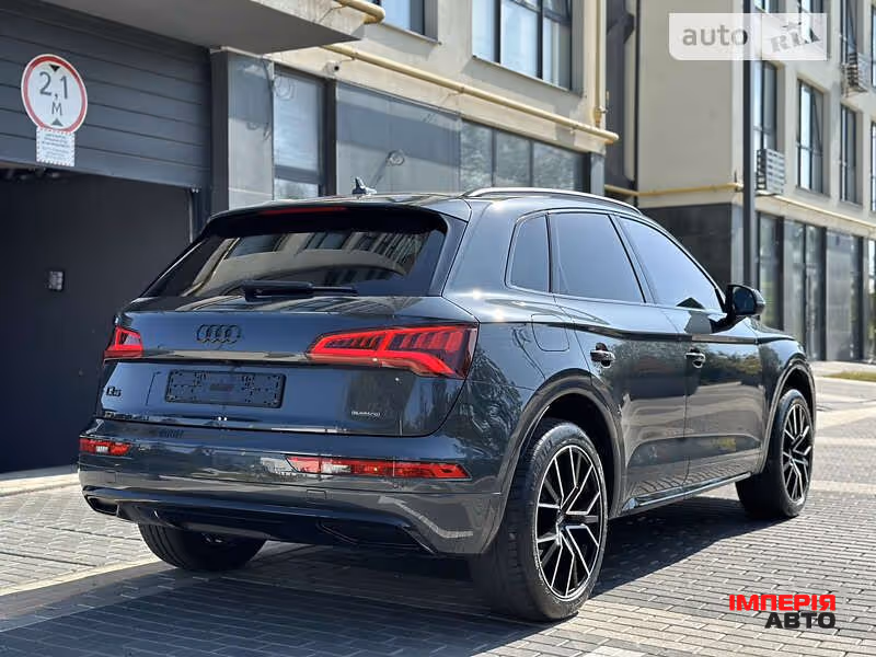 Audi Q5 - фото 4