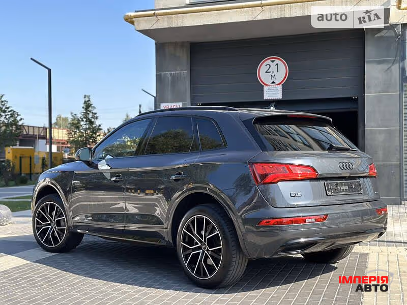 Audi Q5 - фото 9