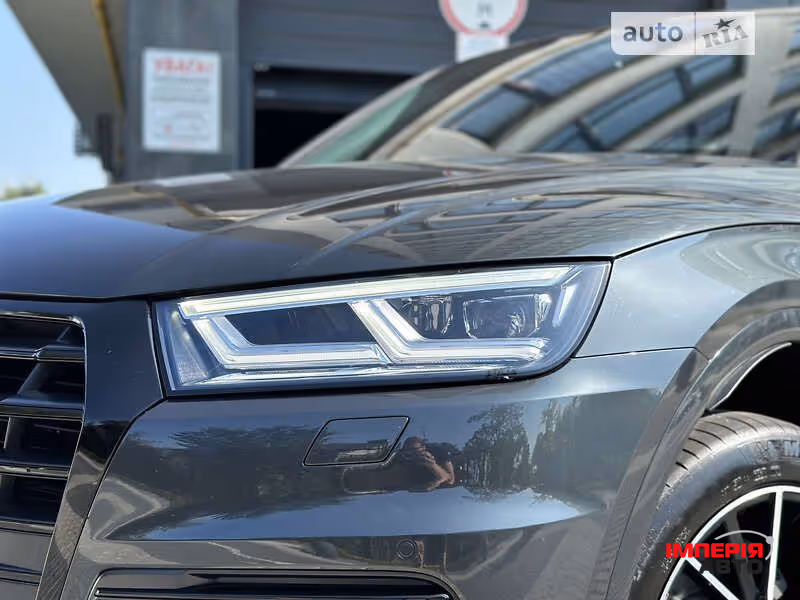 Audi Q5 - фото 17