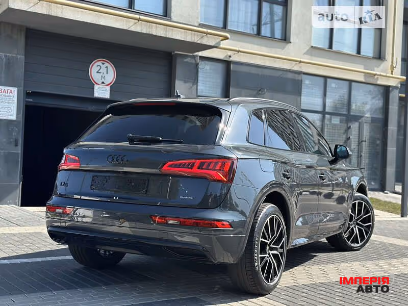 Audi Q5 - фото 6