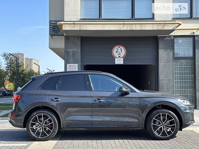 Audi Q5 - фото 2