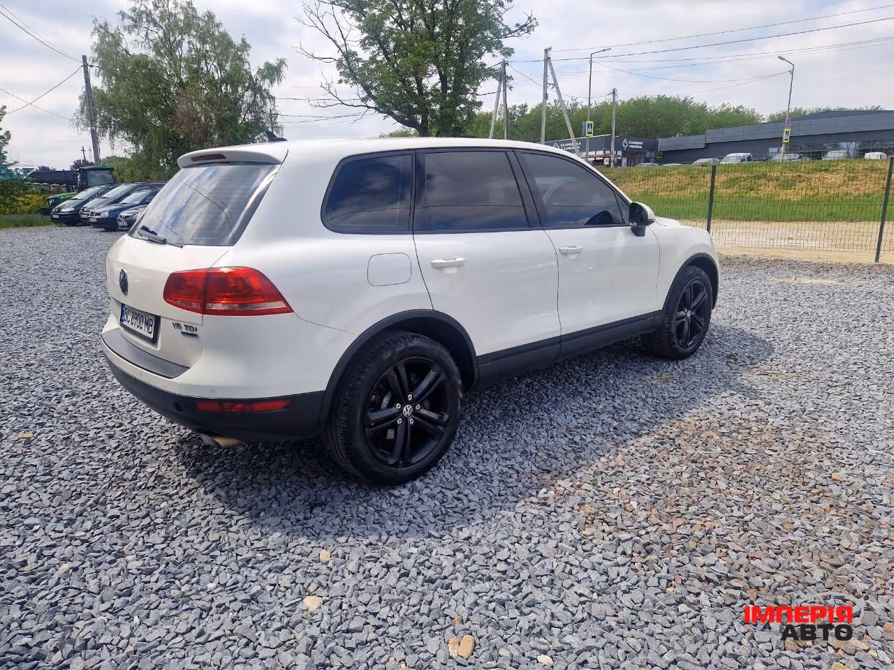 Volkswagen Touareg - фото 6