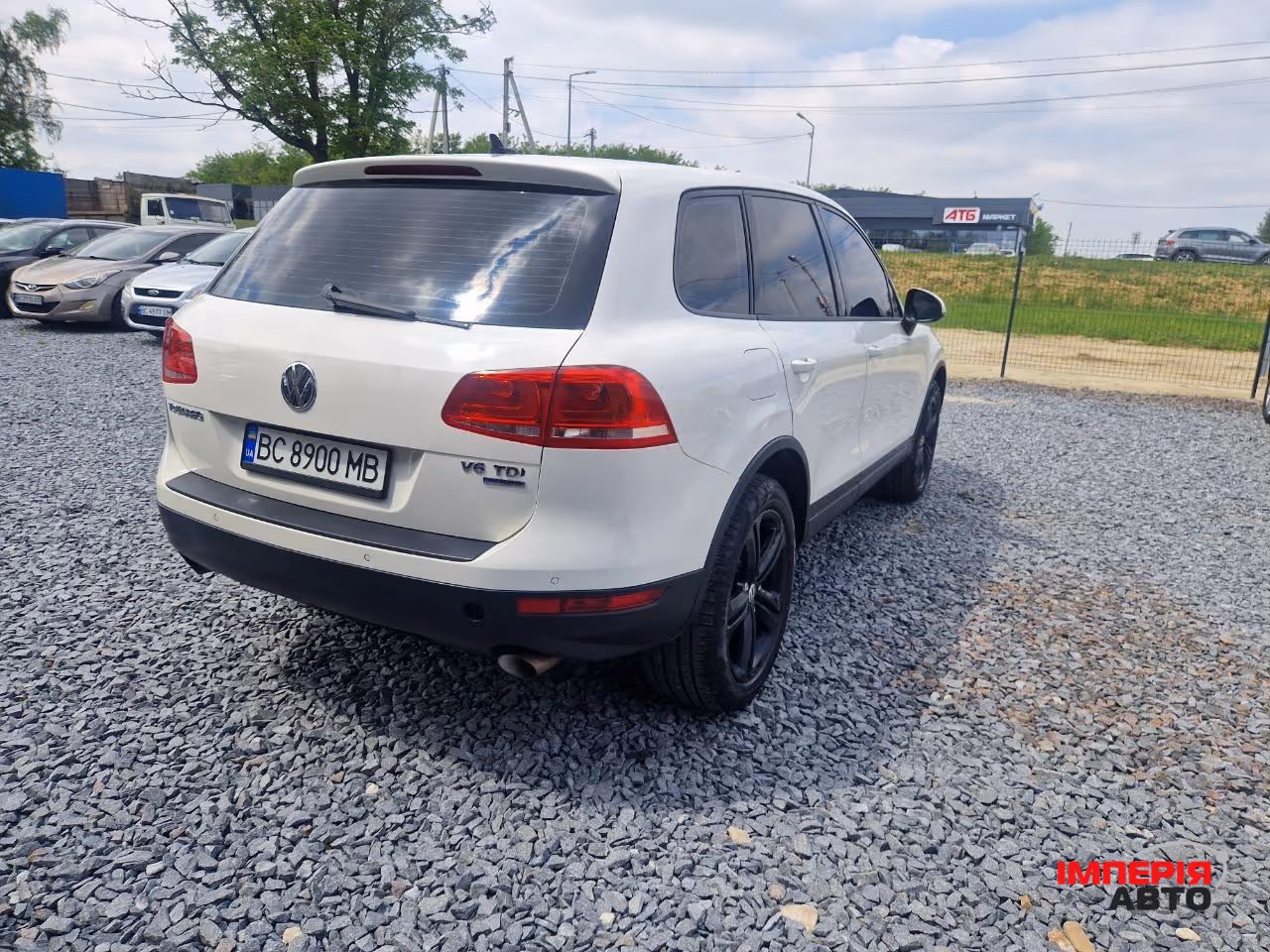 Volkswagen Touareg - фото 14