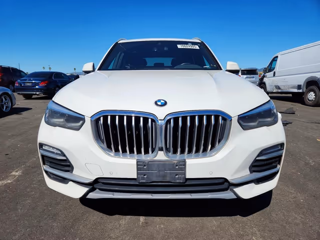 BMW X5 - фото 2