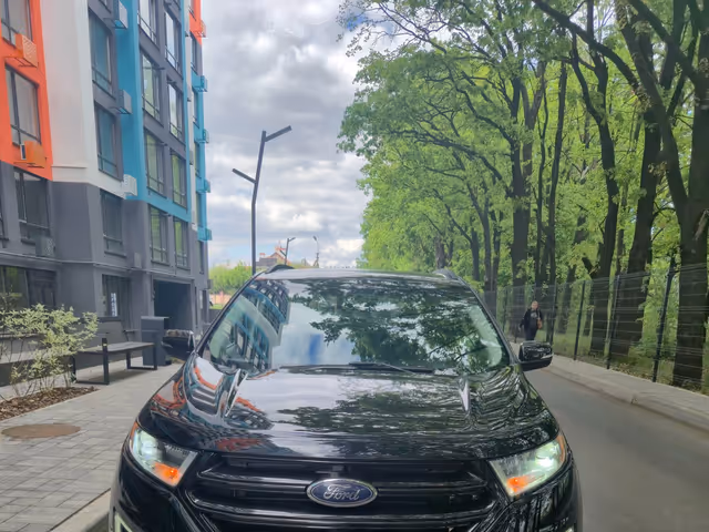 Ford Edge - фото 2