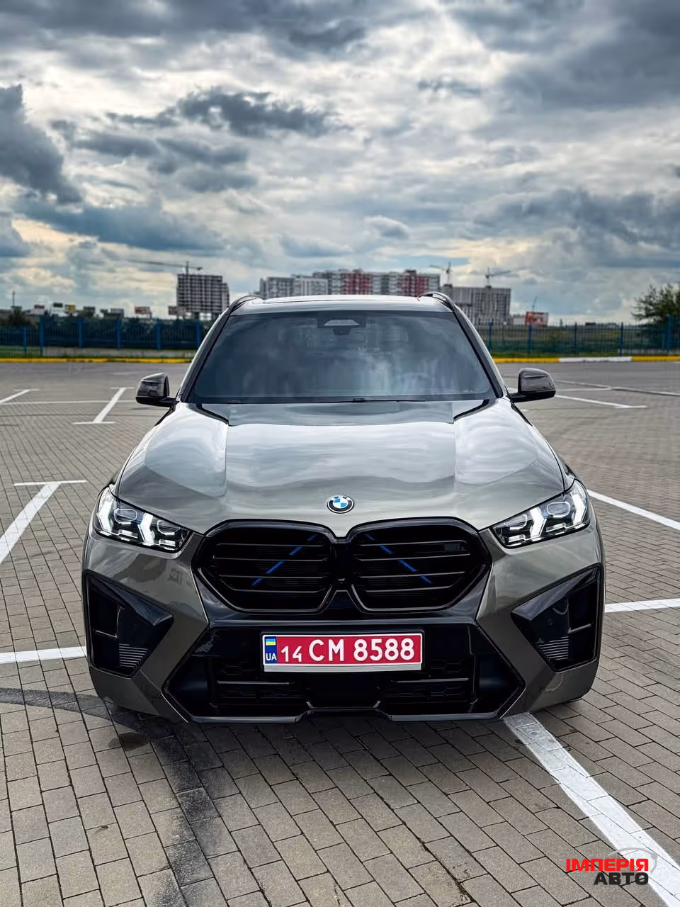 BMW X5 - фото 1