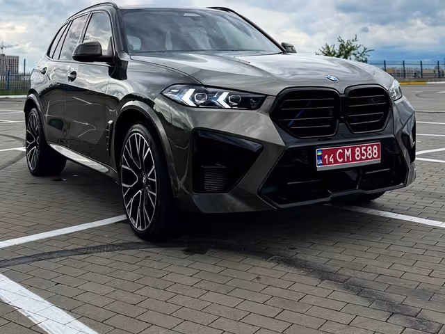 BMW X5 - фото 2