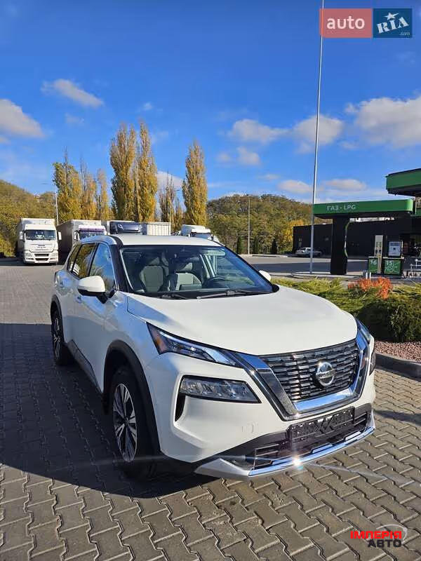 Nissan Rogue - фото 1