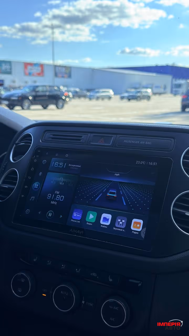 Volkswagen Tiguan - фото 26