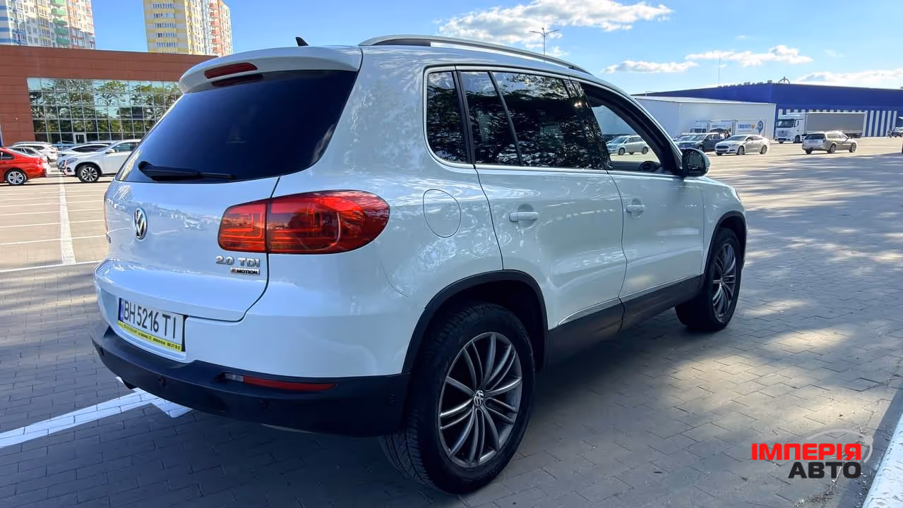Volkswagen Tiguan - фото 13