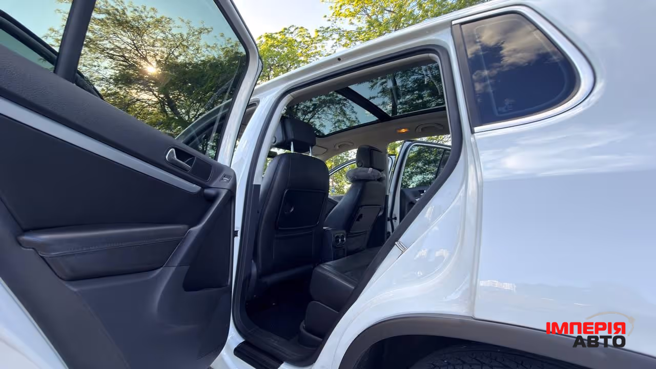 Volkswagen Tiguan - фото 17