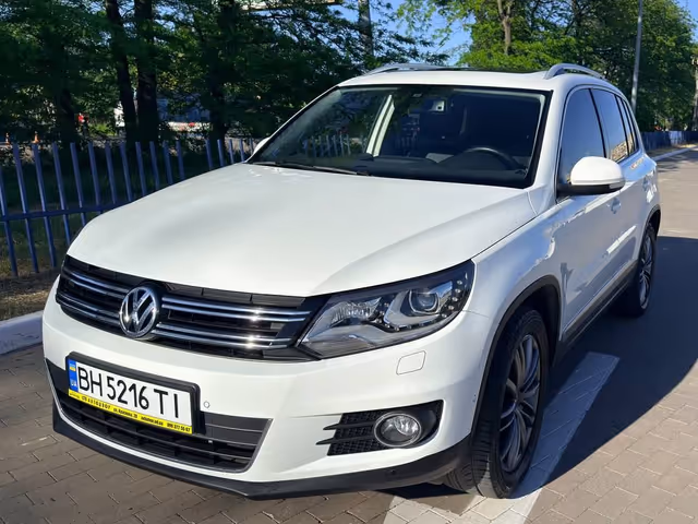 Volkswagen Tiguan - фото 2