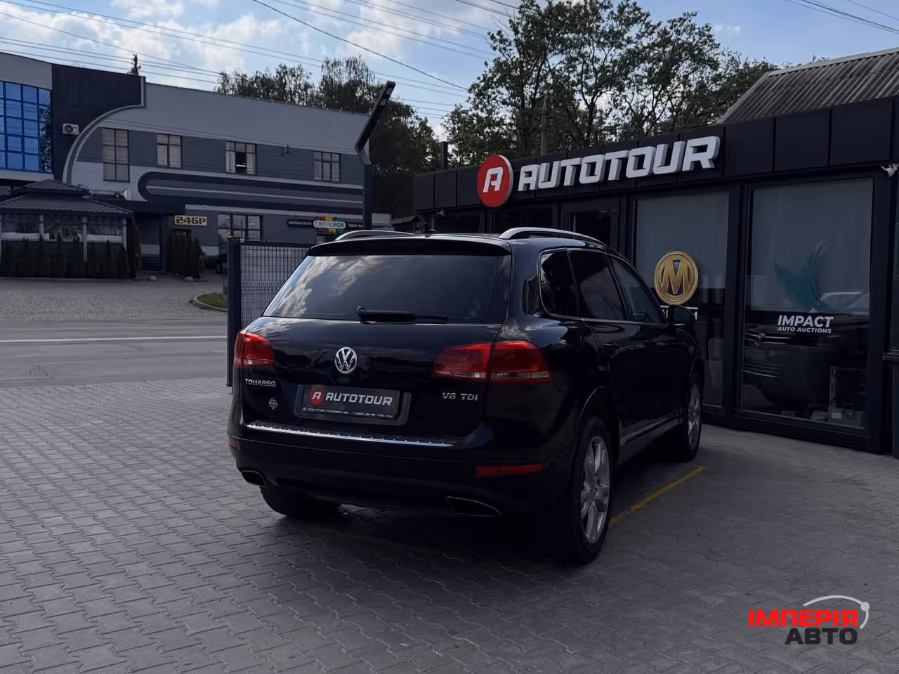 Volkswagen Touareg - фото 14