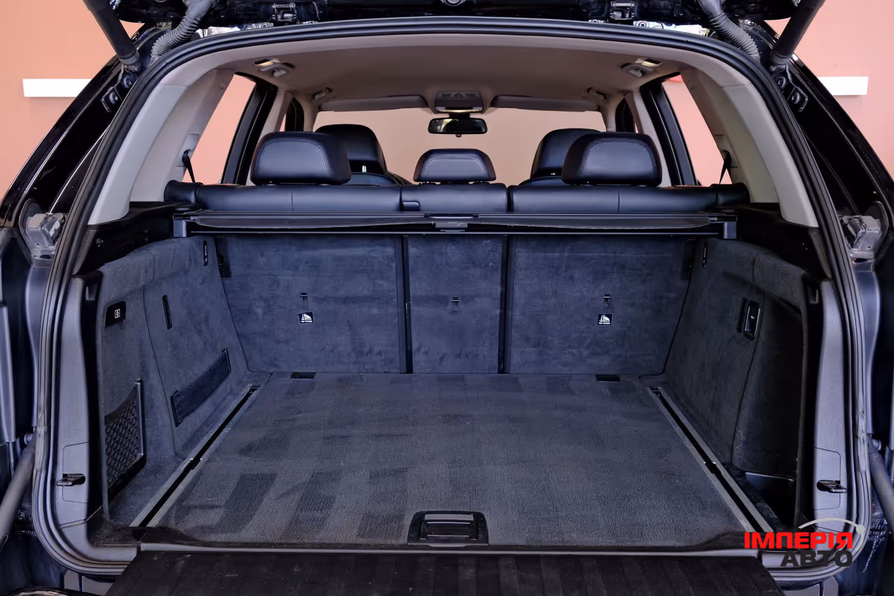 BMW X5 - фото 9