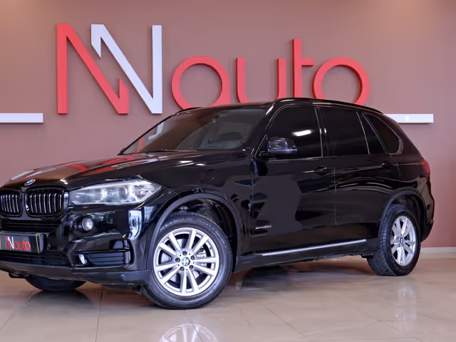 BMW X5 - фото 1