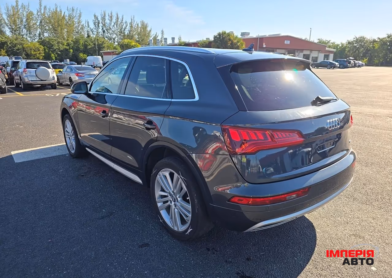 Audi Q5 - фото 2