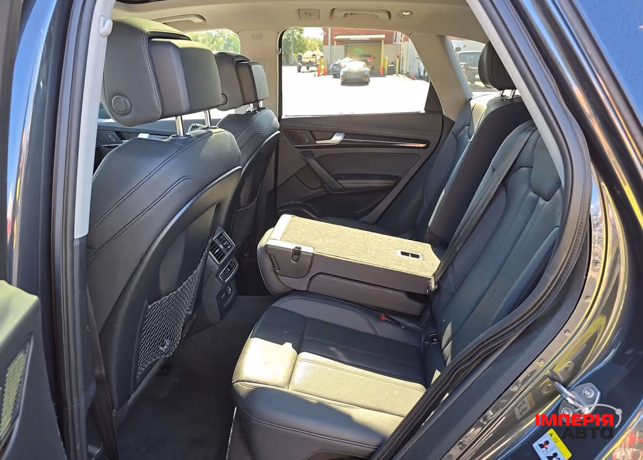 Audi Q5 - фото 8