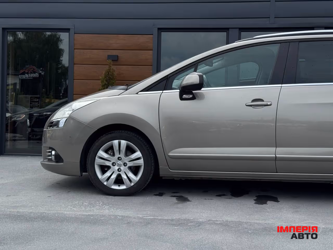 Peugeot 5008 - фото 11