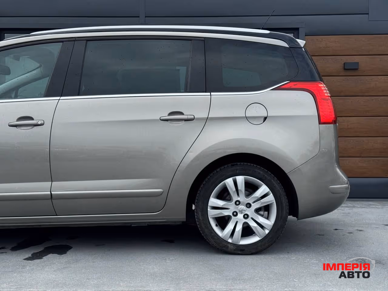 Peugeot 5008 - фото 12