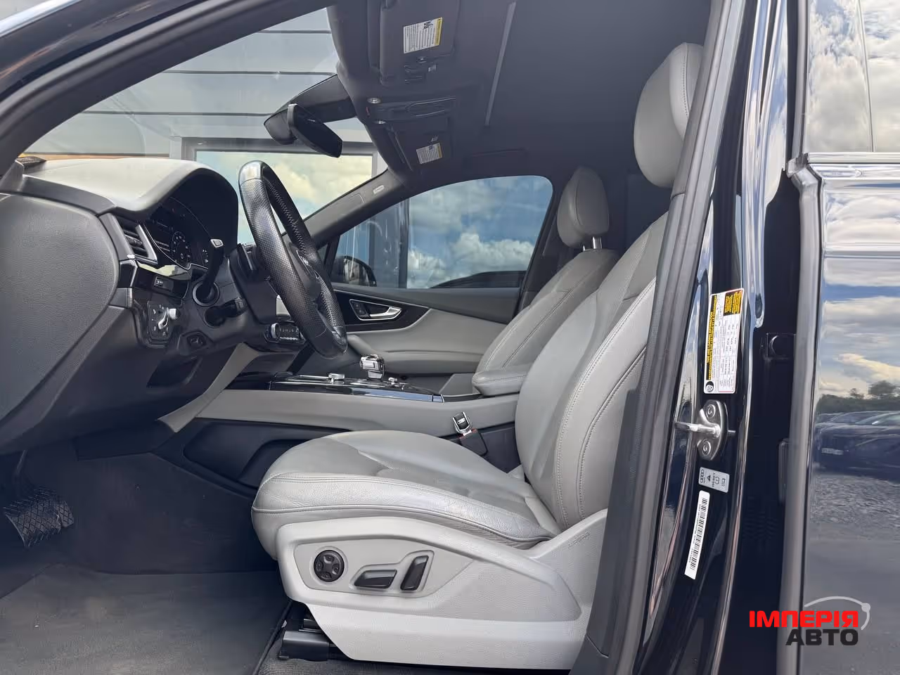 Audi Q7 - фото 34