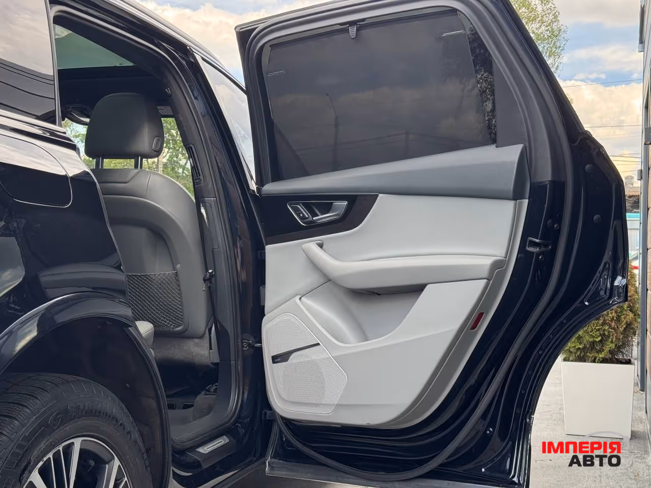 Audi Q7 - фото 82