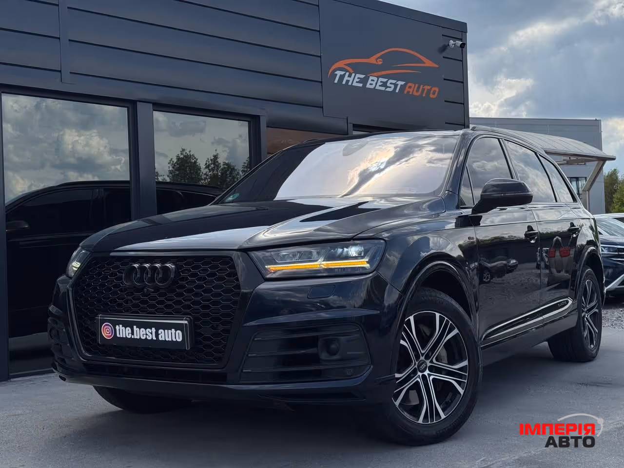 Audi Q7 - фото 1