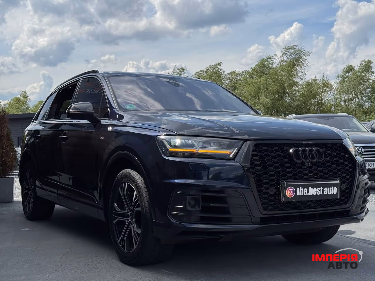 Audi Q7 - фото 10