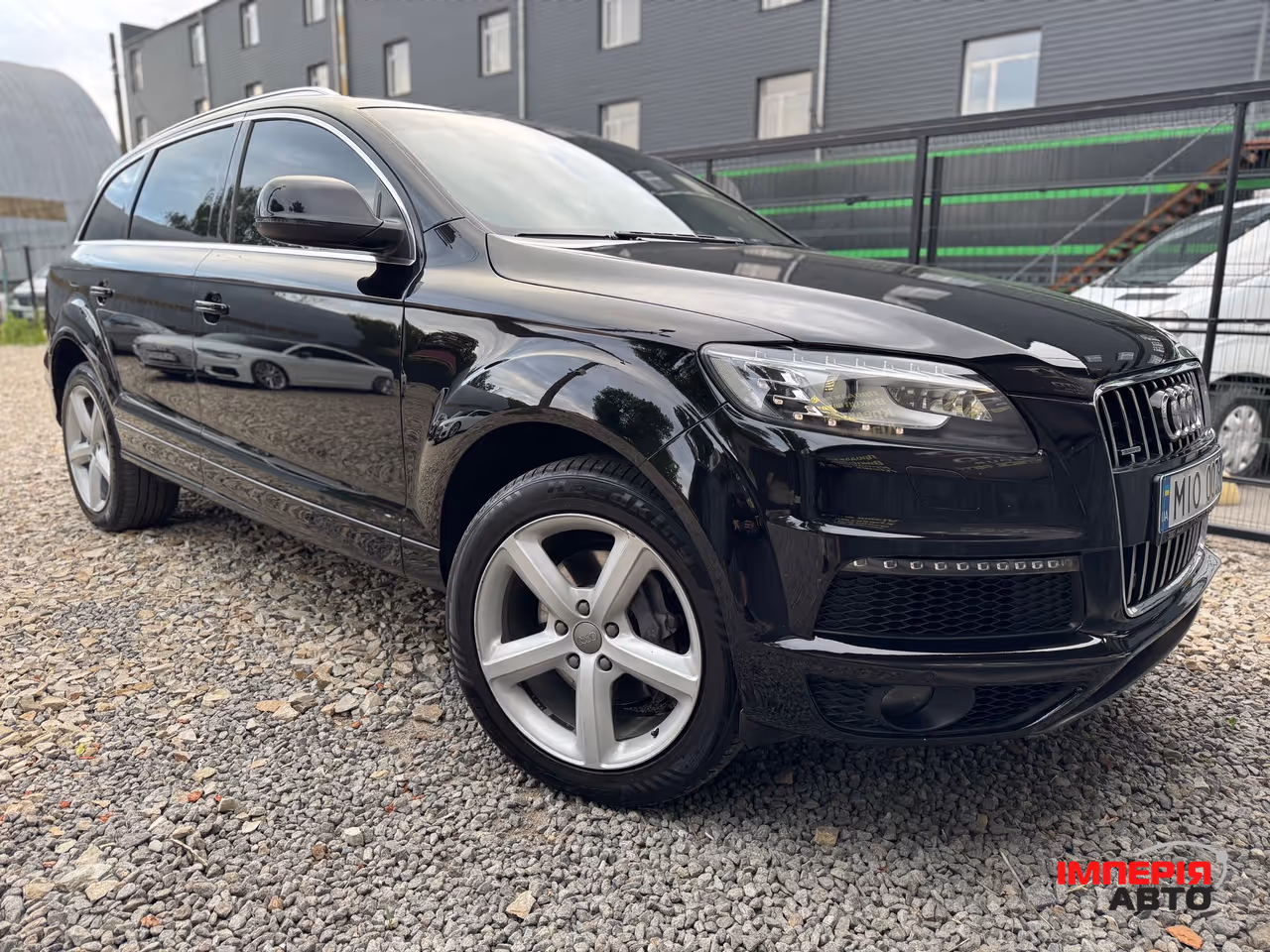 Audi Q7 - фото 13