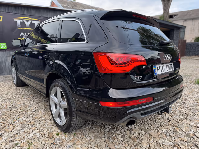 Audi Q7 - фото 2