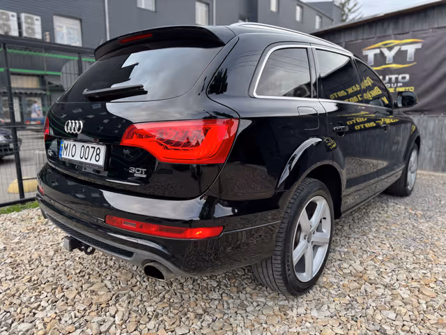 Audi Q7 - фото 3
