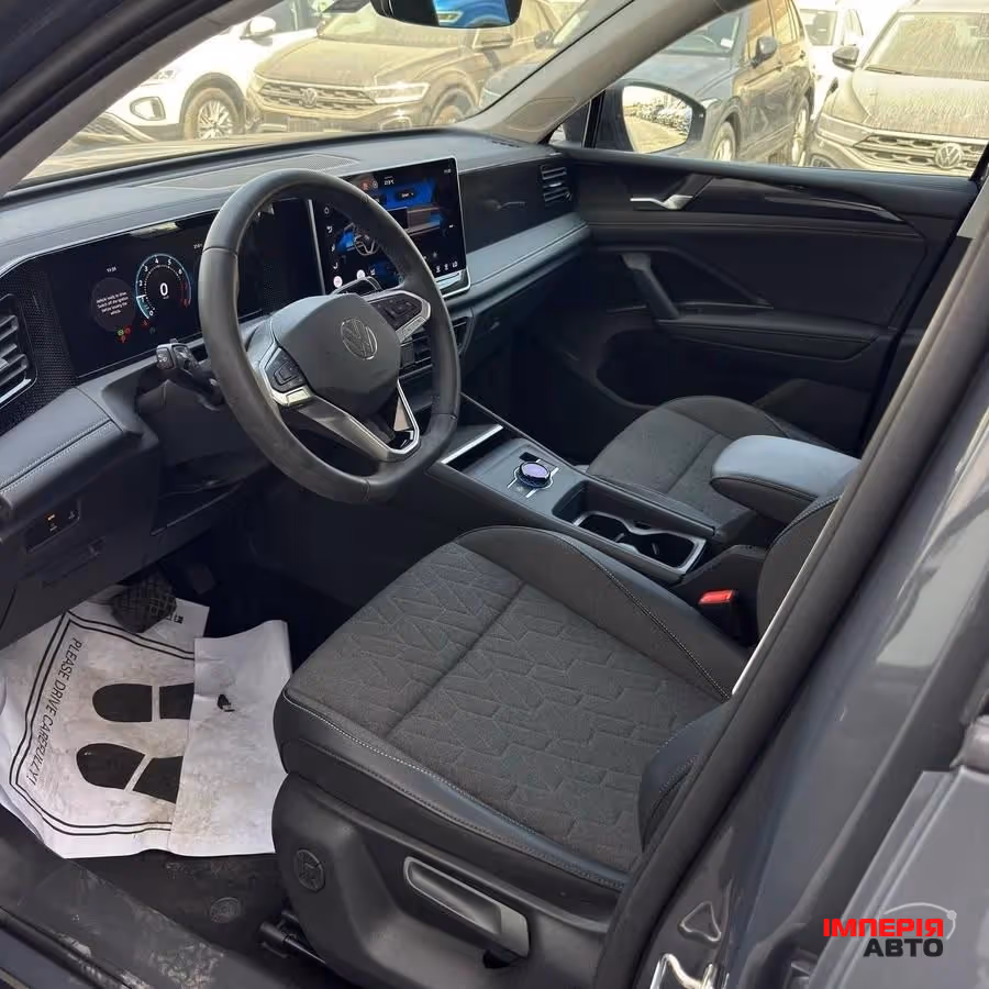 Volkswagen Tiguan - фото 5