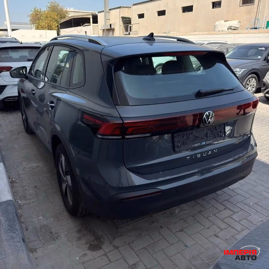Volkswagen Tiguan - фото 3