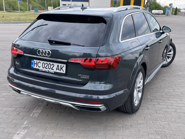 Audi A4 allroad - фото 5