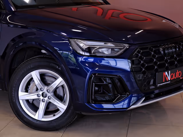 Audi Q5 - фото 3