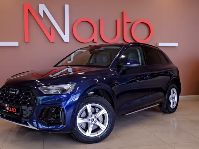 Audi Q5 - фото 1