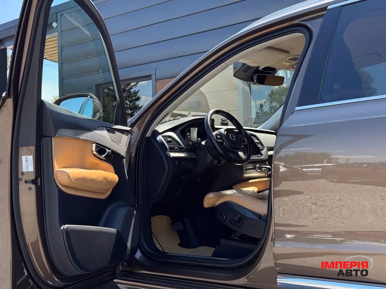 Volvo XC90 - фото 28