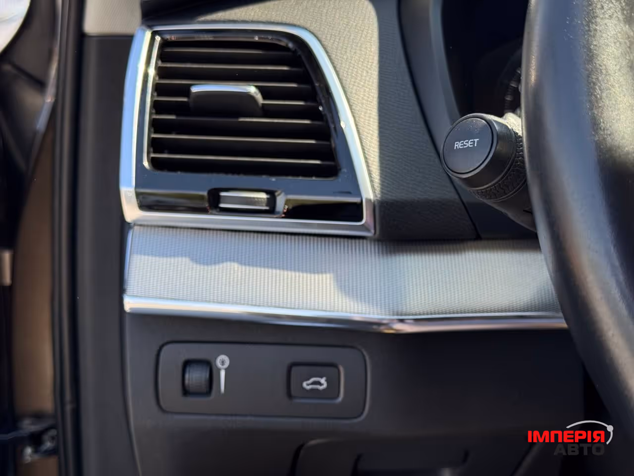 Volvo XC90 - фото 45
