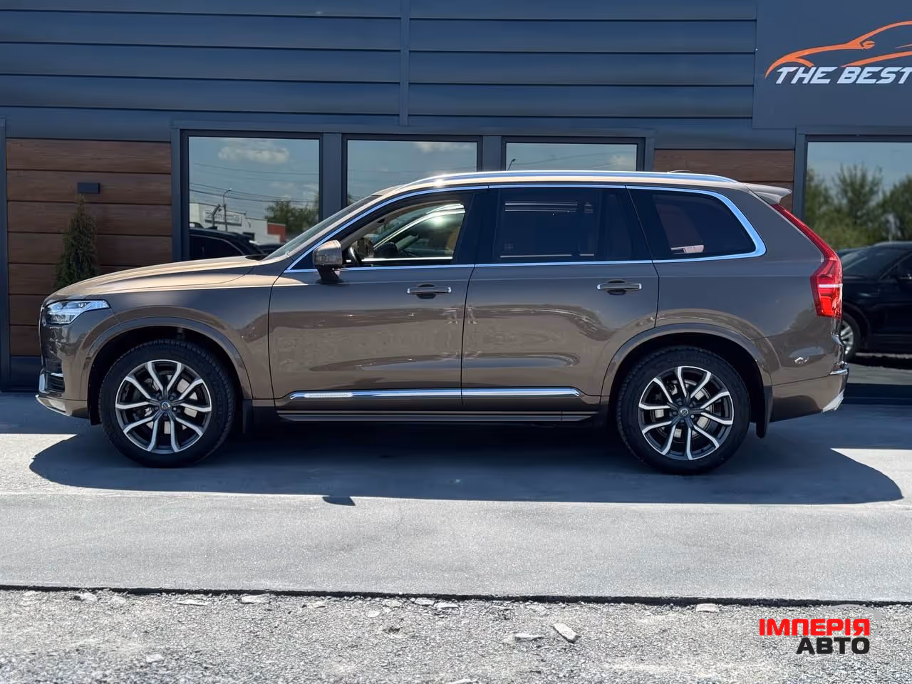 Volvo XC90 - фото 17