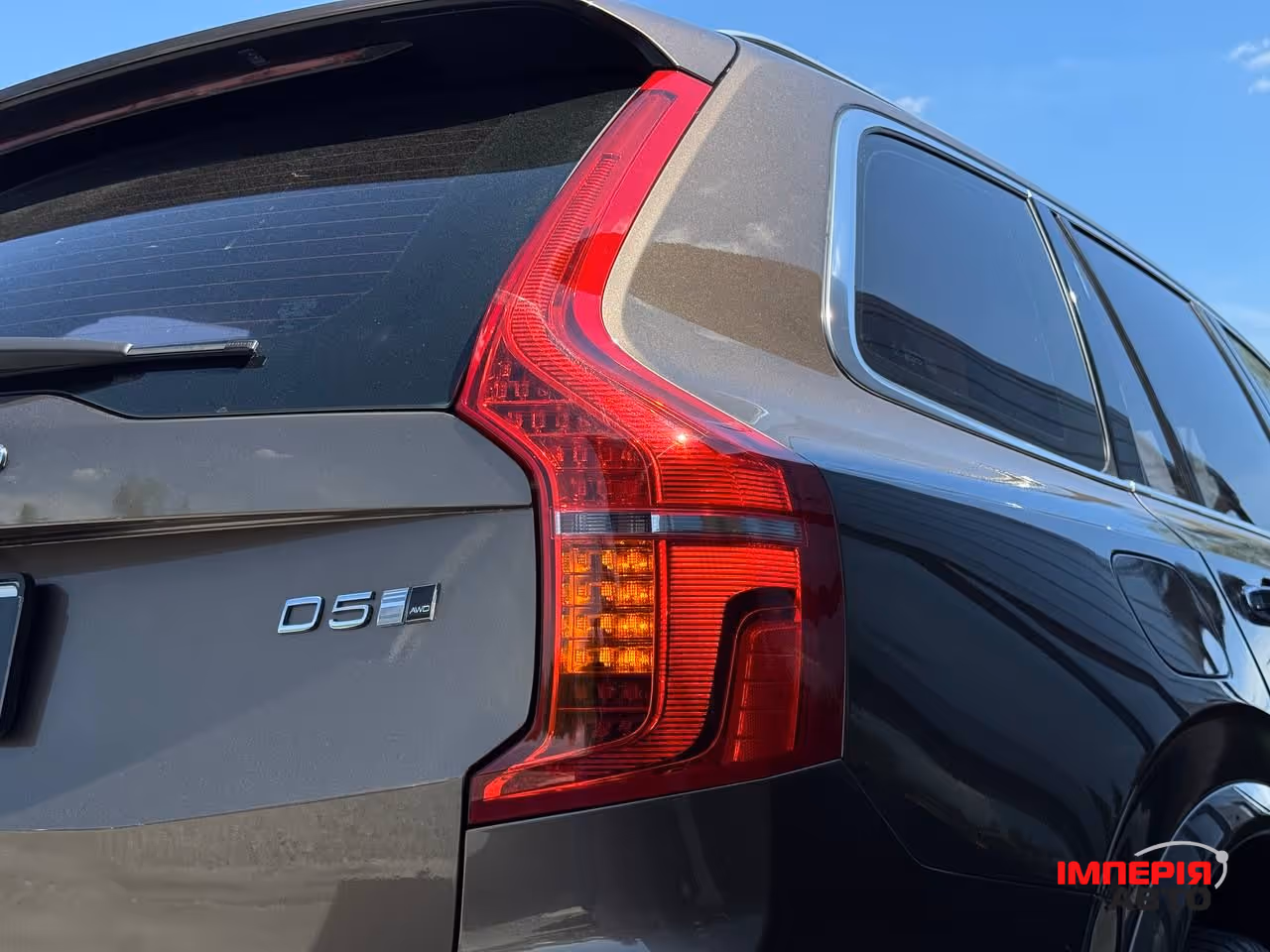 Volvo XC90 - фото 23