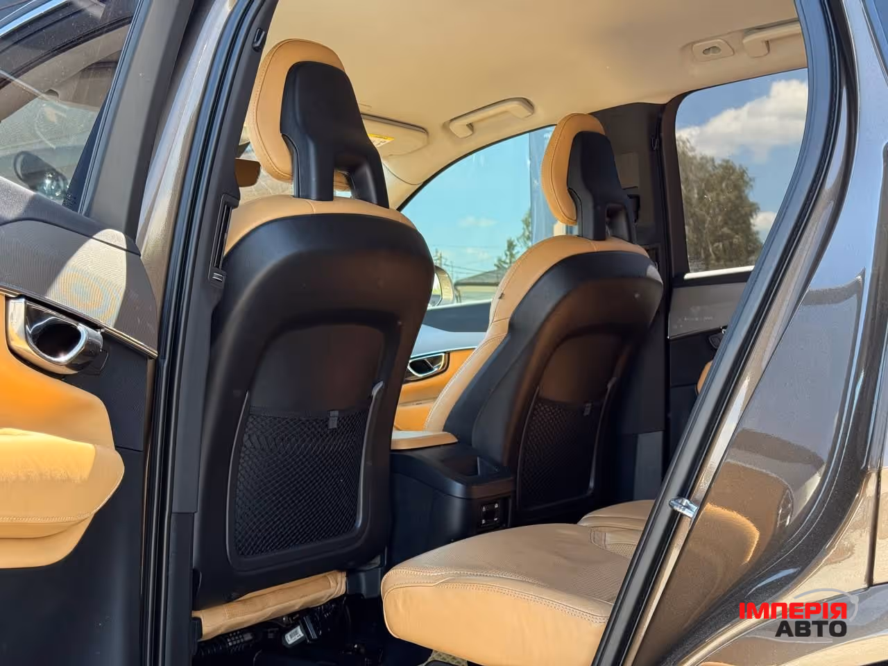 Volvo XC90 - фото 51