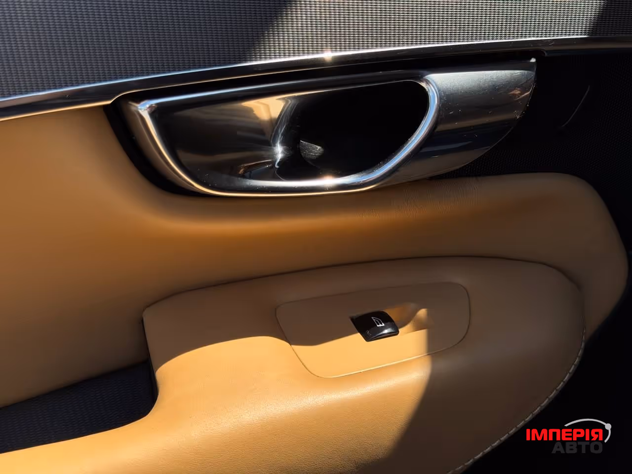 Volvo XC90 - фото 50