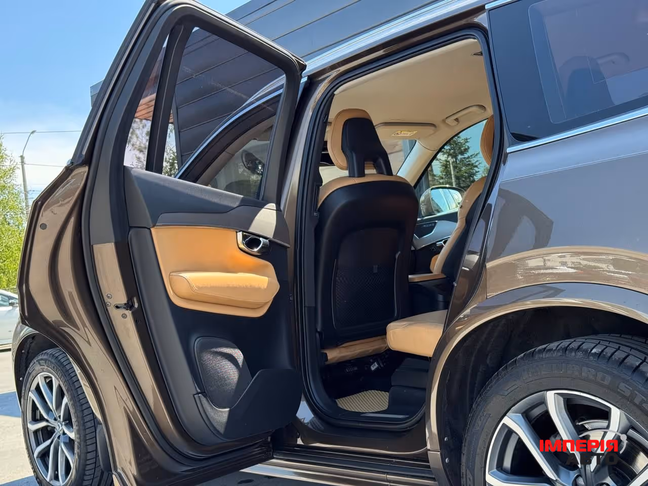 Volvo XC90 - фото 48